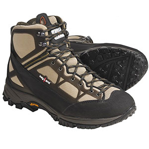 The Keen Voyageur Mid Hiking Boots Are Up to 45% Off - Men's Journal